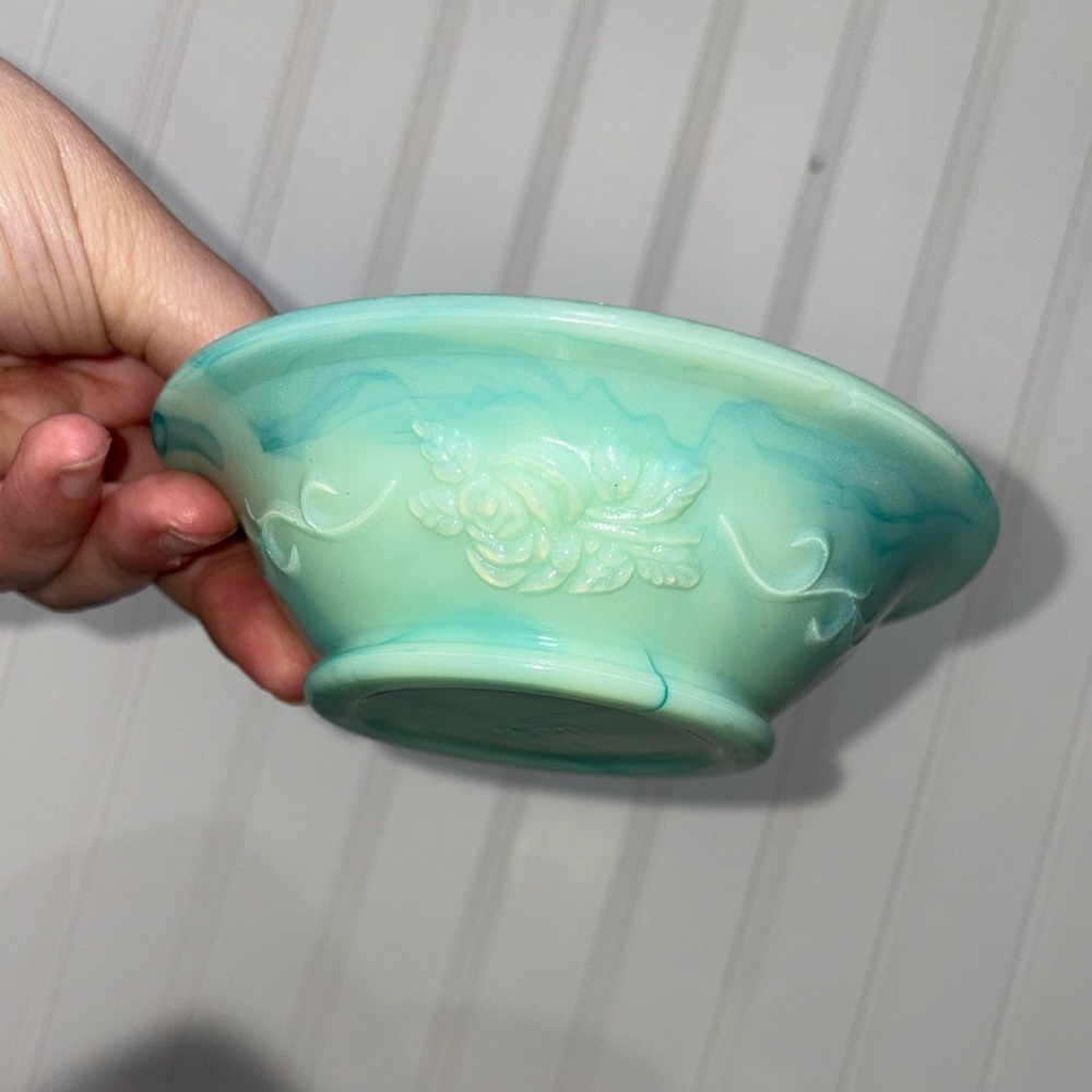 Vintage 1970’s Jadeite Glass Avon Decanter & Bowl - Picture 6 of 12